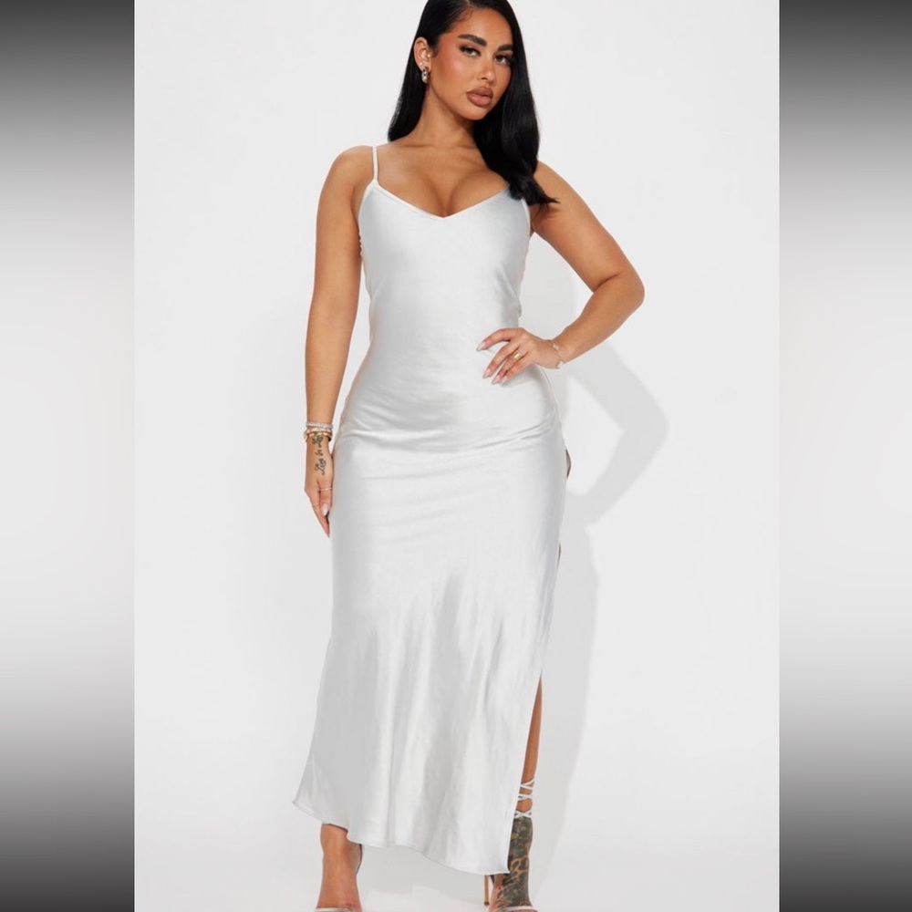 Fashionnova Midi dress